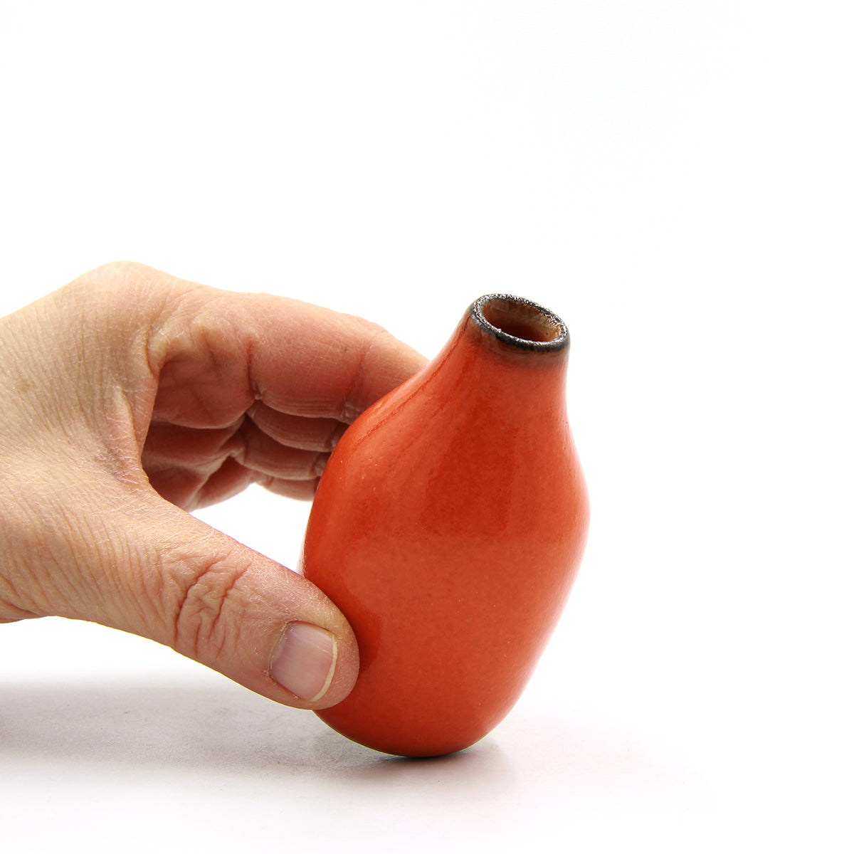 Dark Rim vase #1098