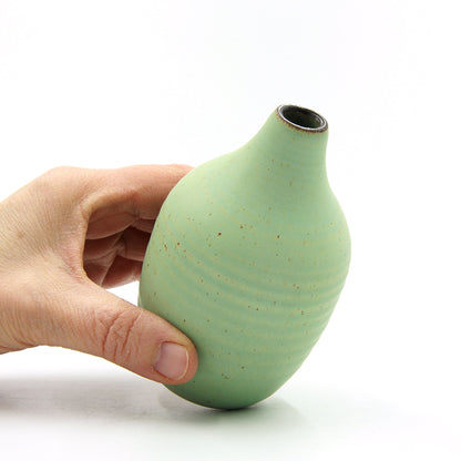 Dark Rim vase #1065