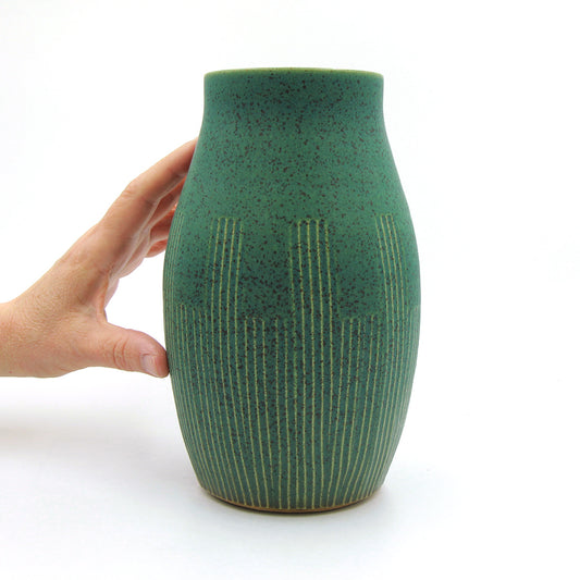 Cava vase #1018