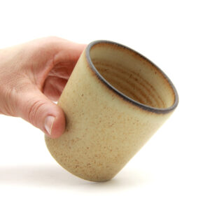 DR M2 - Americano Becher - Caramelo