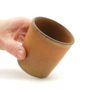 DR M2 - Americano Becher - Nuez