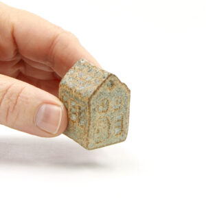 Alternative view of Olufshus - schmal klein - Mocca