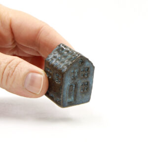 Alternative view of Olufshus - schmal klein - Nat