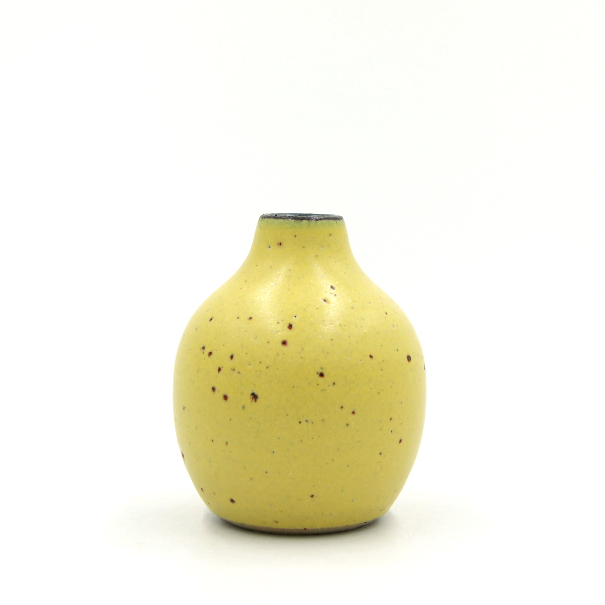 Dark Rim vase